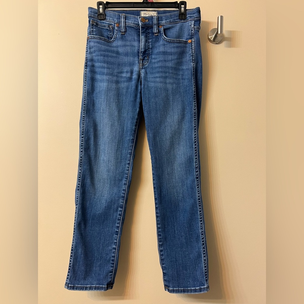 Madewell mid rise stovepipe jeans. Size 27.